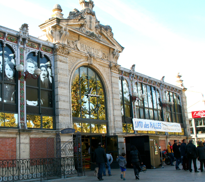Entrada del Mercado de Narbona