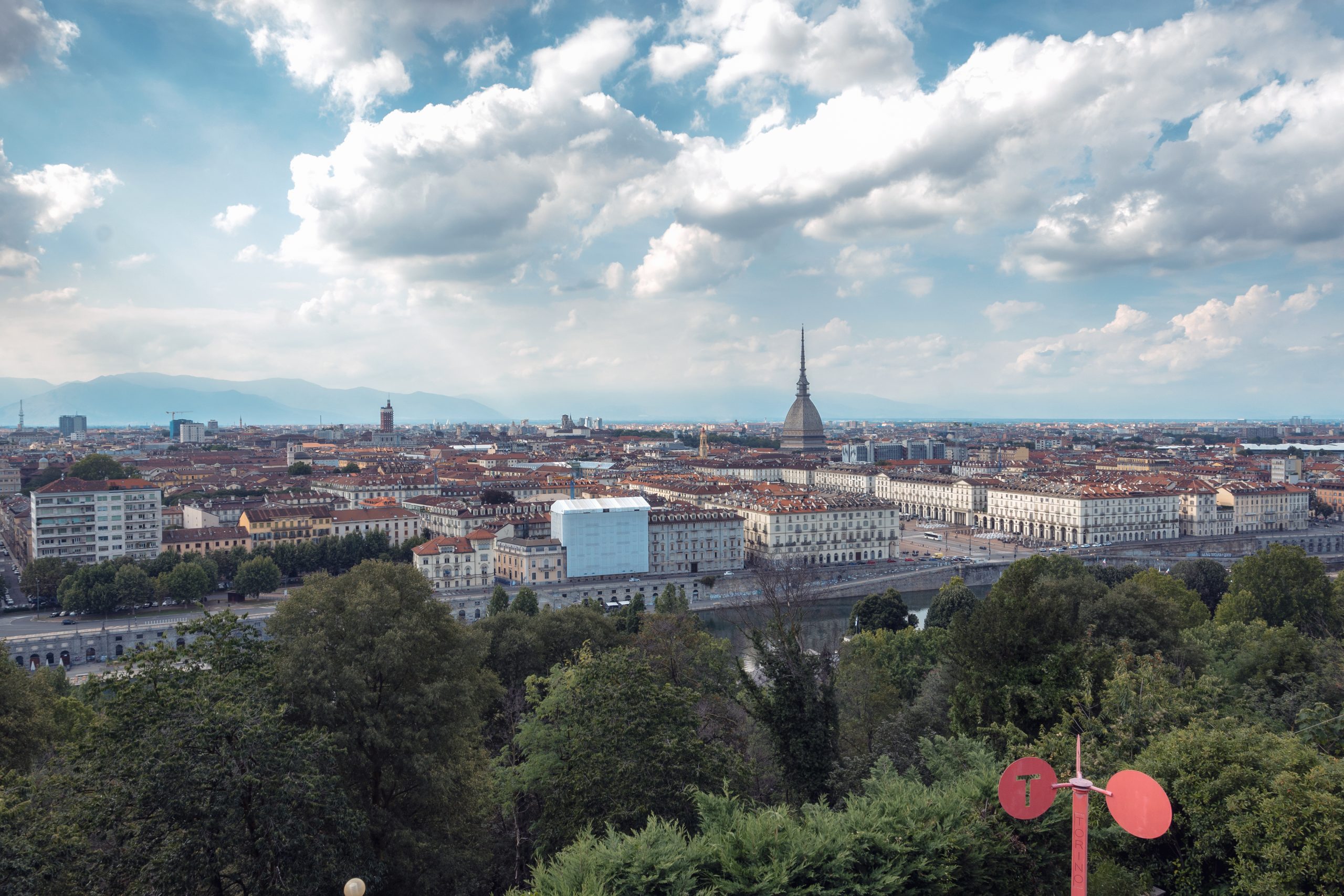 Turín, la ciudad monumental. Historia entre montañas